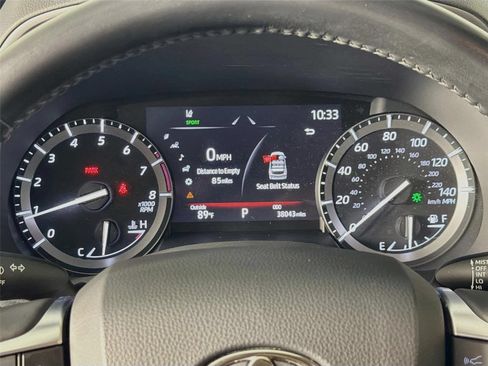 Used 2021 Toyota Highlander XLE FWD image 14