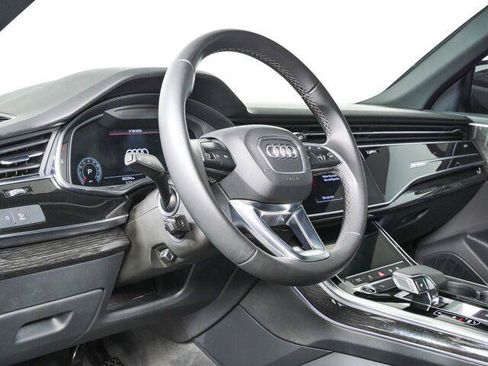Used 2021 Audi Q8 Premium Plus w/ Premium Plus Package AWD/4WD image 5