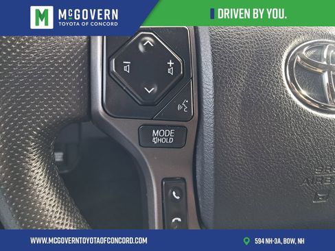 Used 2020 Toyota Tacoma TRD Off-Road w/ TRD Premium Off Road Package AWD/4WD image 24