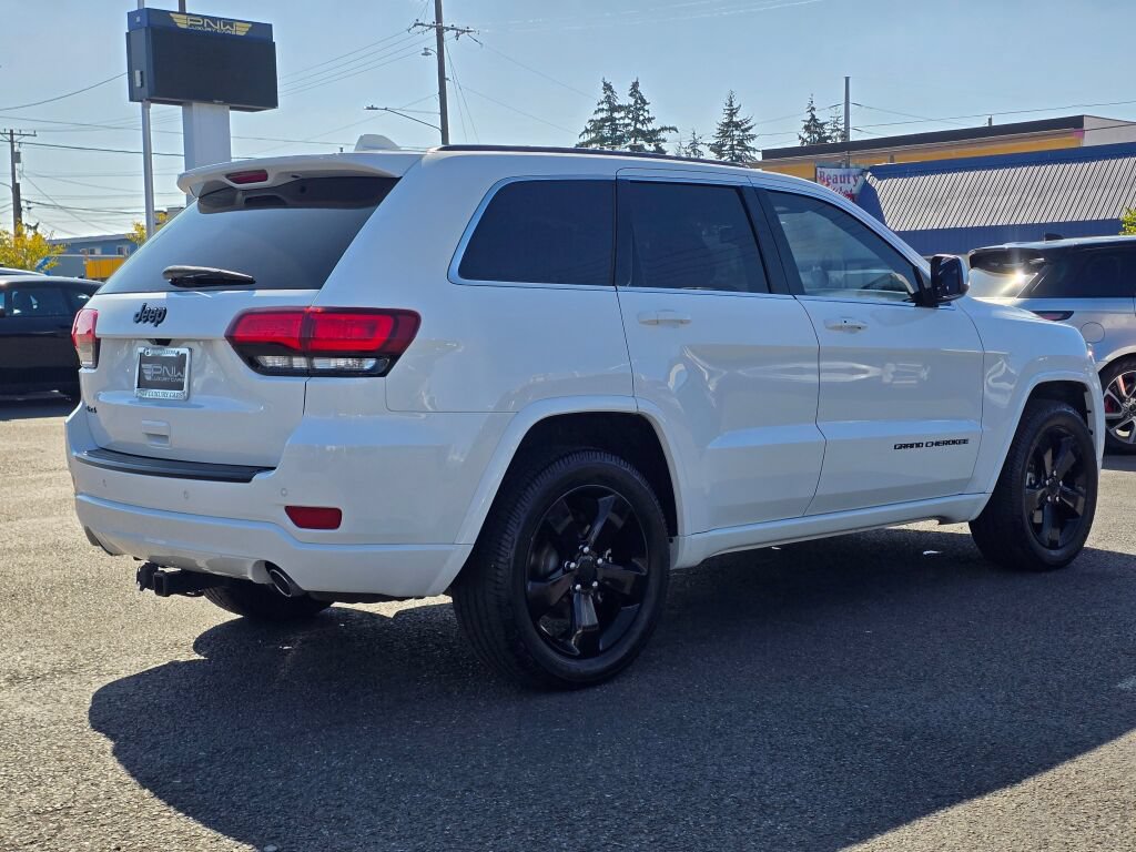 Used 2015 Jeep Grand Cherokee Altitude AWD/4WD image 5