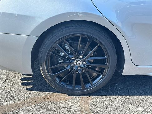 Used 2023 Toyota Camry XSE image 17