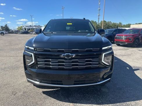 New 2026 Chevrolet Suburban High Country w/ Sun And Tow Package image 8