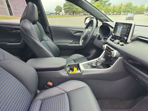 Used 2020 Toyota RAV4 XSE AWD/4WD image 9