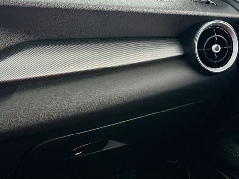 Used 2022 Alfa Romeo Stelvio Veloce image 16