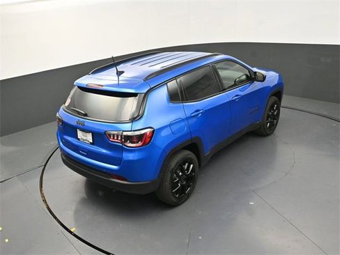 New 2026 Jeep Compass Latitude image 15