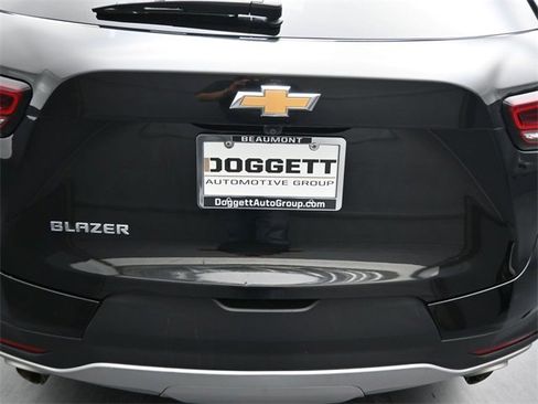 Used 2025 Chevrolet Blazer LT image 10