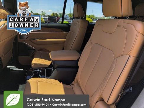 Used 2025 Jeep Grand Cherokee L Summit AWD/4WD image 25