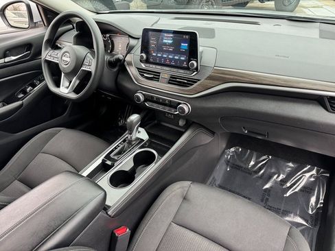 Used 2023 Nissan Altima 2.5 SV image 20