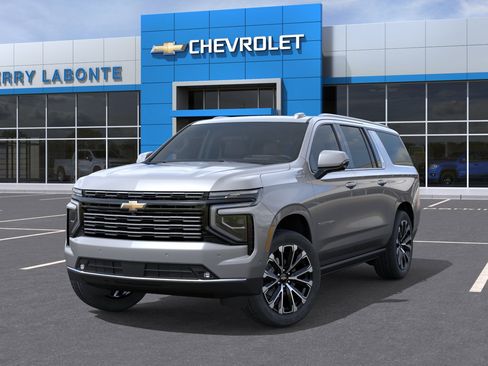 New 2026 Chevrolet Suburban High Country AWD/4WD image 8