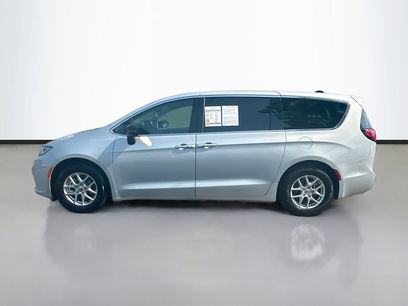 Used 2024 Chrysler Pacifica Touring-L
