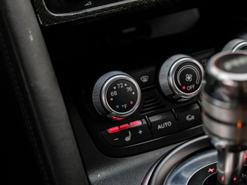 Used 2010 Audi R8 V10 image 75