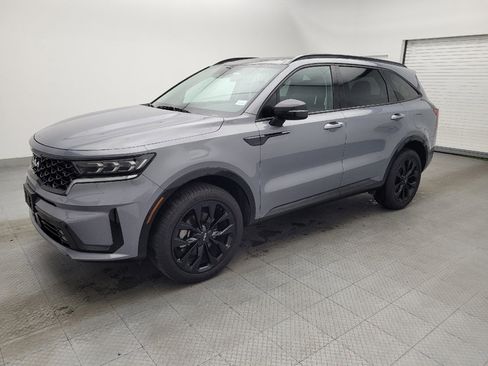 Used 2022 Kia Sorento SX image 2