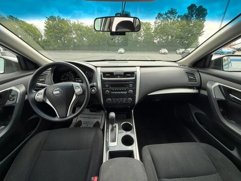 Used 2014 Nissan Altima 2.5 S FWD image 11