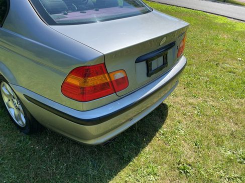 Used 2005 BMW 325xi Sedan AWD/4WD image 17