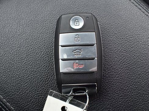 Used 2019 Kia Optima EX image 31