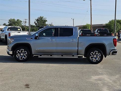 Used 2025 GMC Sierra 1500 SLT RWD image 2