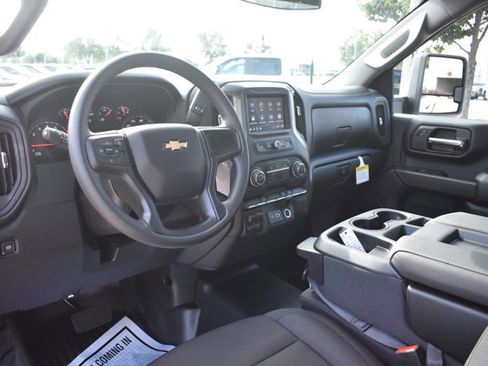 New 2026 Chevrolet Silverado 2500 W/T w/ Z71 Off-Road Package image 18