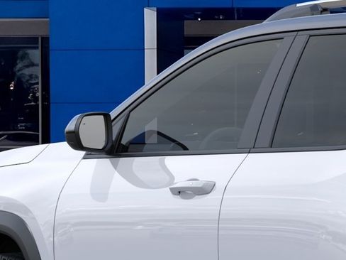 New 2026 Chevrolet Equinox LT w/ Convenience Package II FWD image 12