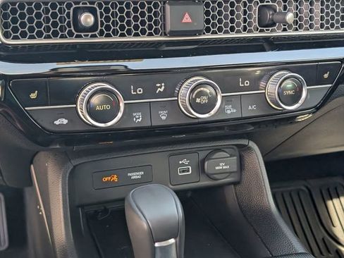 Used 2024 Honda Civic EX-L image 27