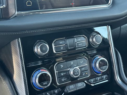 Certified 2023 GMC Yukon XL Denali Ultimate image 26