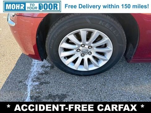 Used 2014 Chrysler 300 Base image 9