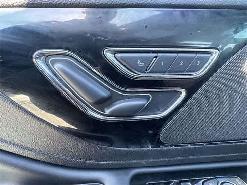 Used 2024 Lincoln Aviator Reserve image 12