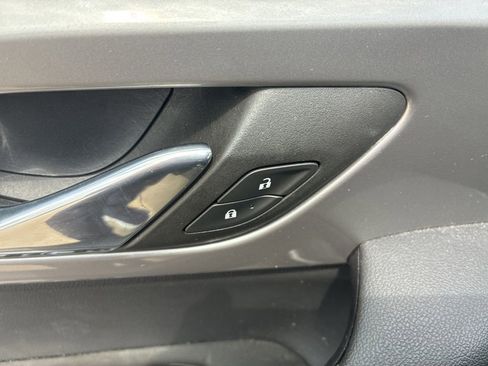 Used 2024 Chevrolet Blazer LT w/ Convenience Package image 8