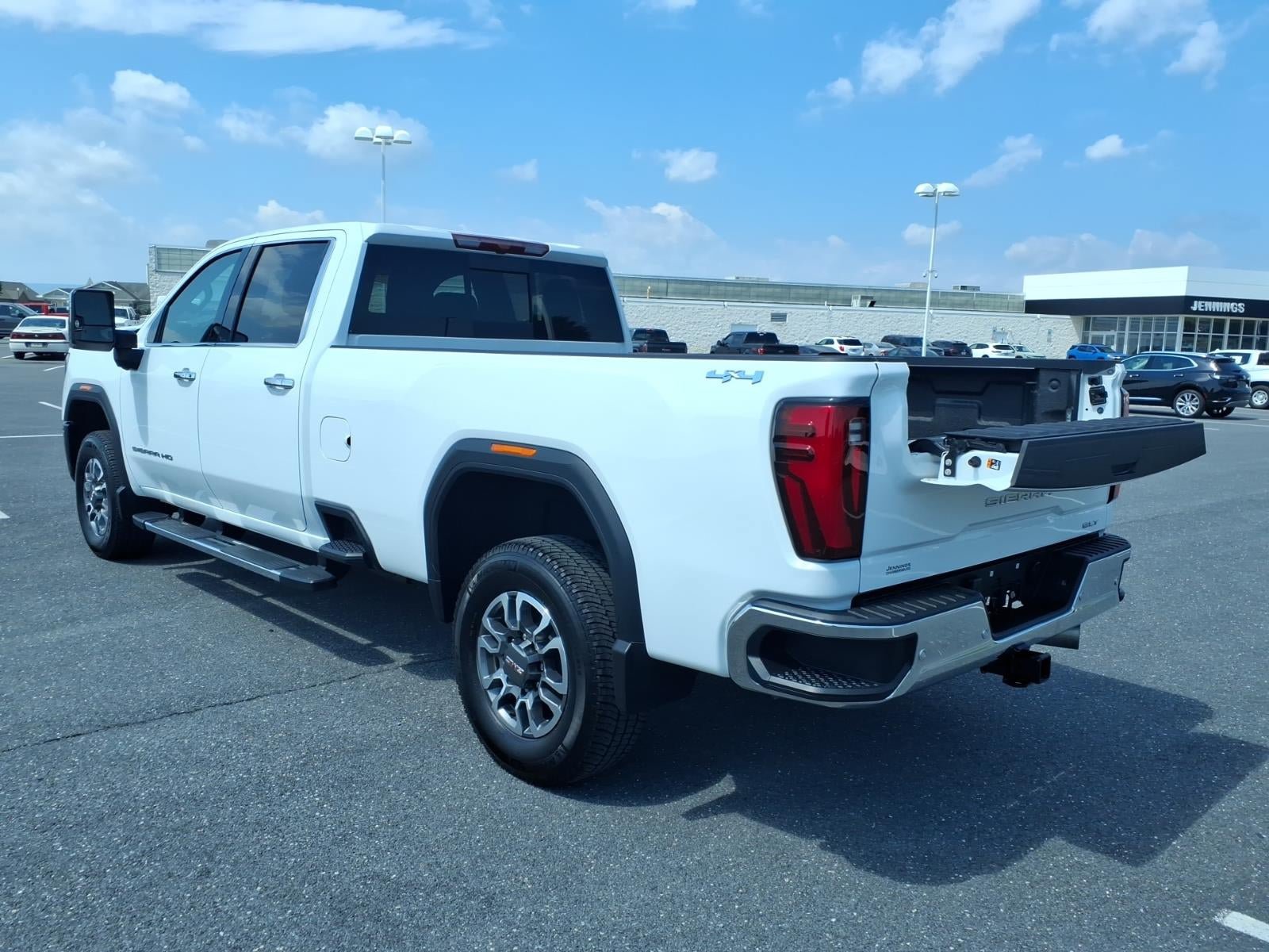 Certified 2024 GMC Sierra 2500 SLT w/ SLT Premium Package AWD/4WD image 6