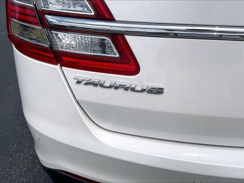 Used 2019 Ford Taurus Limited AWD/4WD image 7