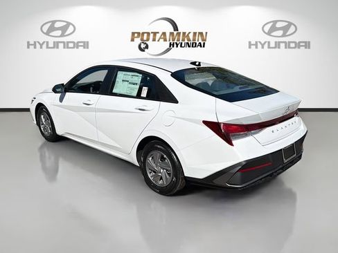 New 2026 Hyundai Elantra SE w/ Cargo Package FWD image 7