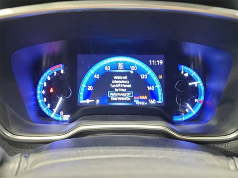 Used 2022 Toyota Corolla Cross XLE w/ Convenience Package image 19