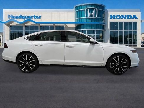 New 2026 Honda Accord Touring image 2