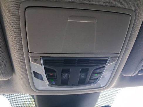 Used 2022 Acura MDX w/ Technology Package FWD image 23