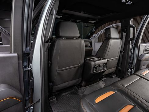 Used 2024 GMC Sierra 2500 AT4 w/ AT4 Premium Plus Package image 34