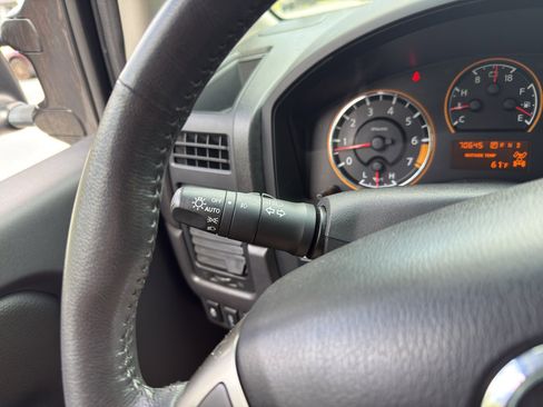 Used 2015 Nissan Titan SL w/ SL Moonroof Package AWD/4WD image 17