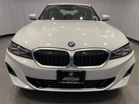 Used 2025 BMW 330i xDrive Sedan w/ M Sport Package image 2