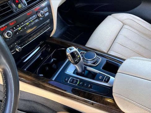 Used 2017 BMW X5 xDrive35d image 15