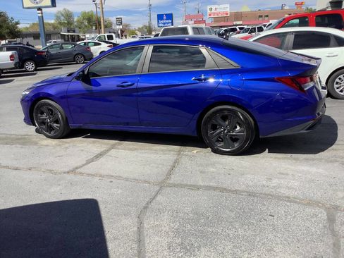 Used 2023 Hyundai Elantra SEL w/ Cargo Package image 16