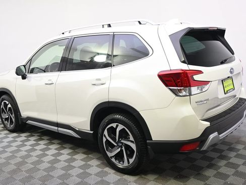 Certified 2023 Subaru Forester Touring AWD/4WD image 3