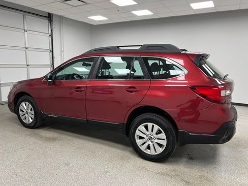 Used 2018 Subaru Outback 2.5i image 6