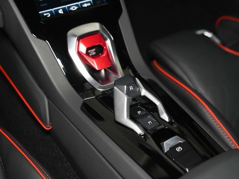 Used 2020 Lamborghini Huracan EVO RWD image 44