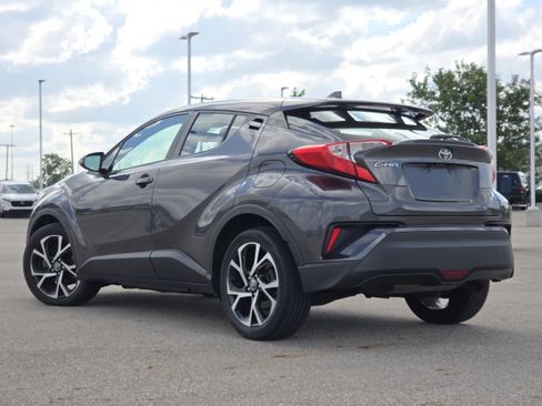 Used 2018 Toyota C-HR XLE FWD image 14