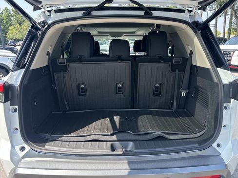 New 2026 Nissan Pathfinder Platinum w/ Cargo Package AWD/4WD image 13