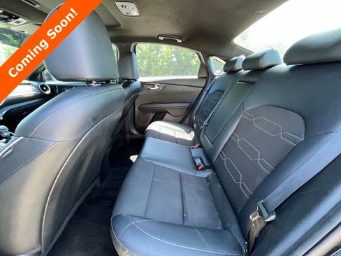 Used 2022 Kia Forte GT-Line w/ GT-Line Premium Package FWD image 5