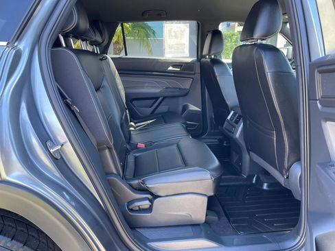 Used 2021 Volkswagen Atlas Cross Sport SE image 22