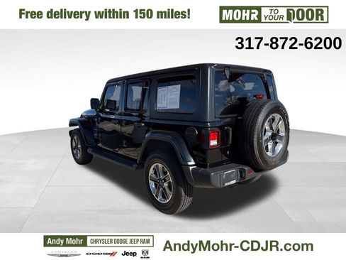 Used 2018 Jeep Wrangler Unlimited Sahara image 5