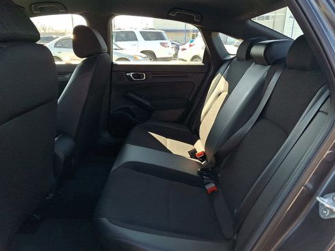 Used 2023 Honda Civic Sport image 11