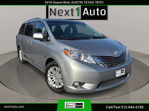 Used 2016 Toyota Sienna XLE image 1