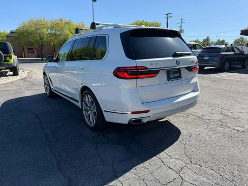 Used 2024 BMW X7 xDrive40i w/ Premium Package AWD/4WD image 3