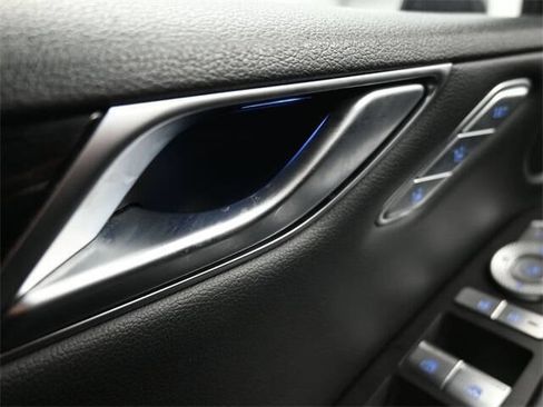 Used 2023 Genesis G80 2.5T image 32